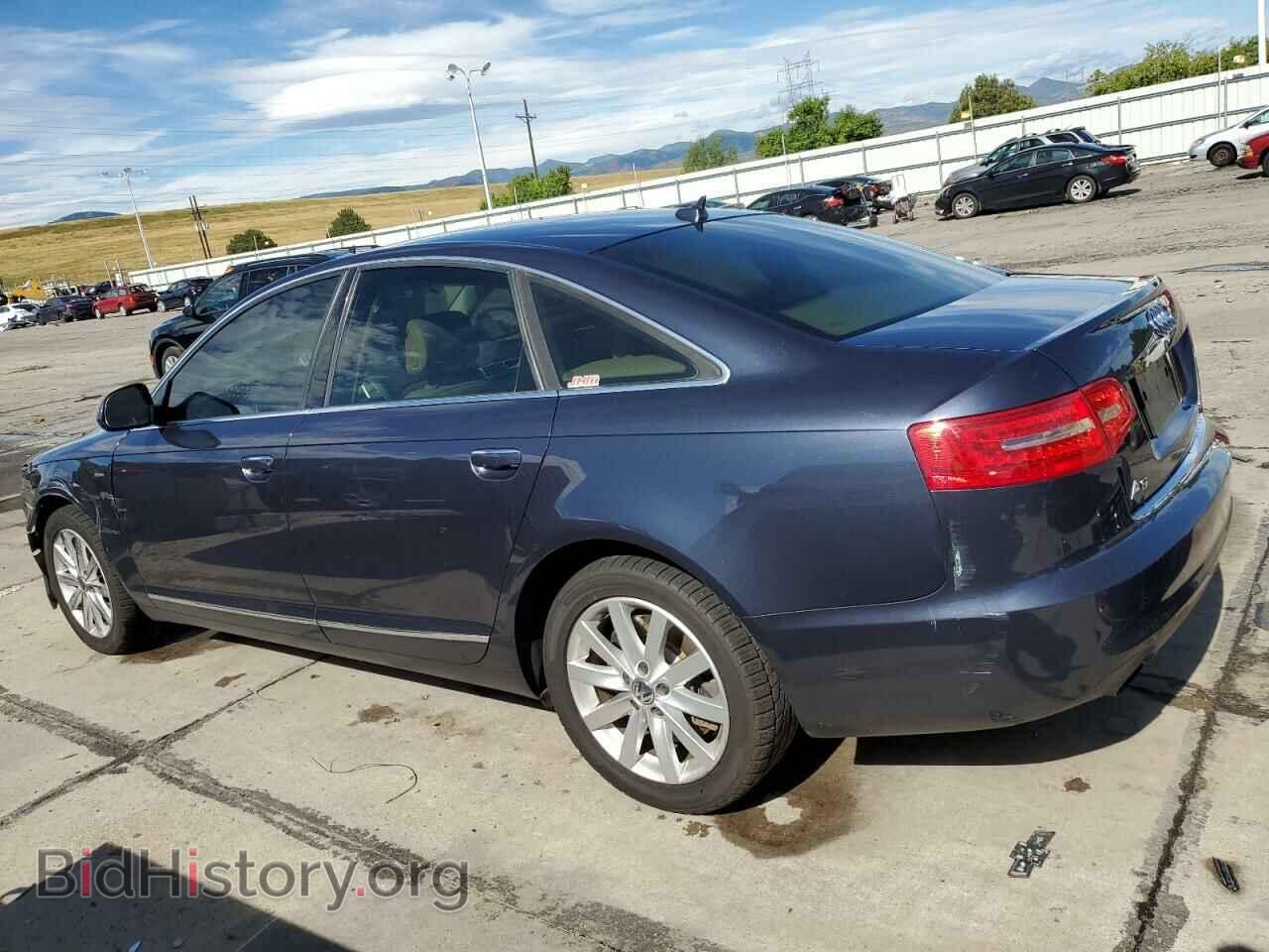 2010 AUDI A6 - VIN: WAUKGAFB2AN024806 - Фото 2