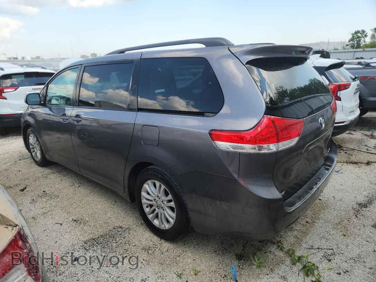 2011 TOYOTA All Models - VIN: 5TDYK3DC6BS104947 - Photo 2