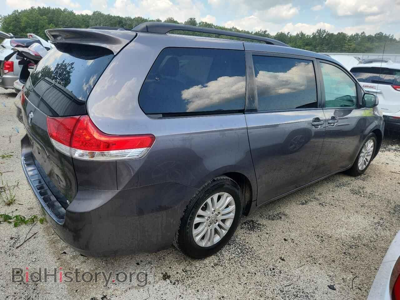 2011 TOYOTA All Models - VIN: 5TDYK3DC6BS104947 - Photo 3