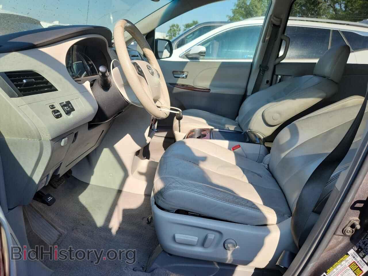 2011 TOYOTA All Models - VIN: 5TDYK3DC6BS104947 - Photo 7
