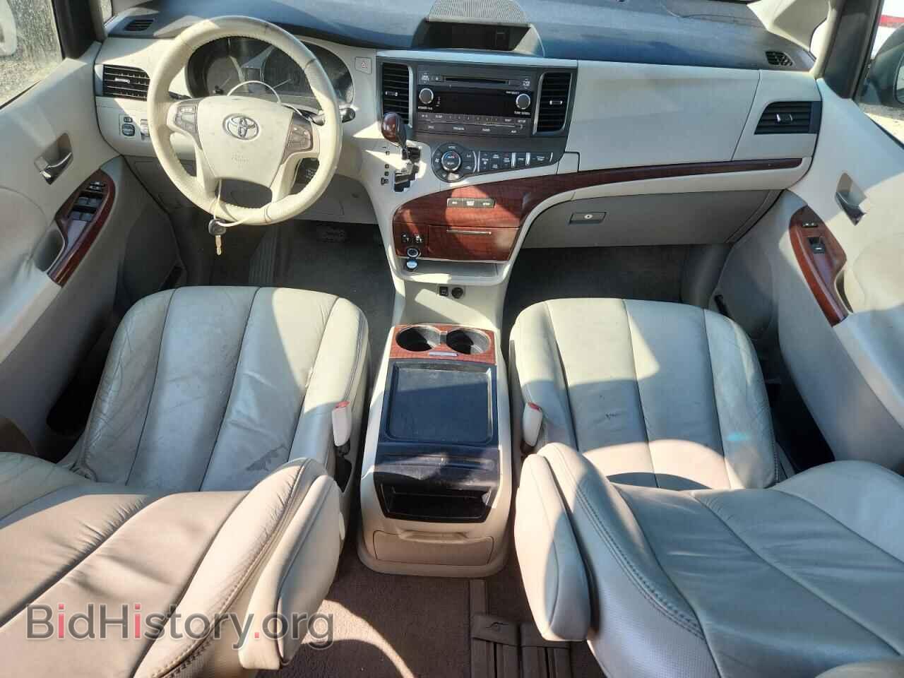 2011 TOYOTA All Models - VIN: 5TDYK3DC6BS104947 - Photo 8
