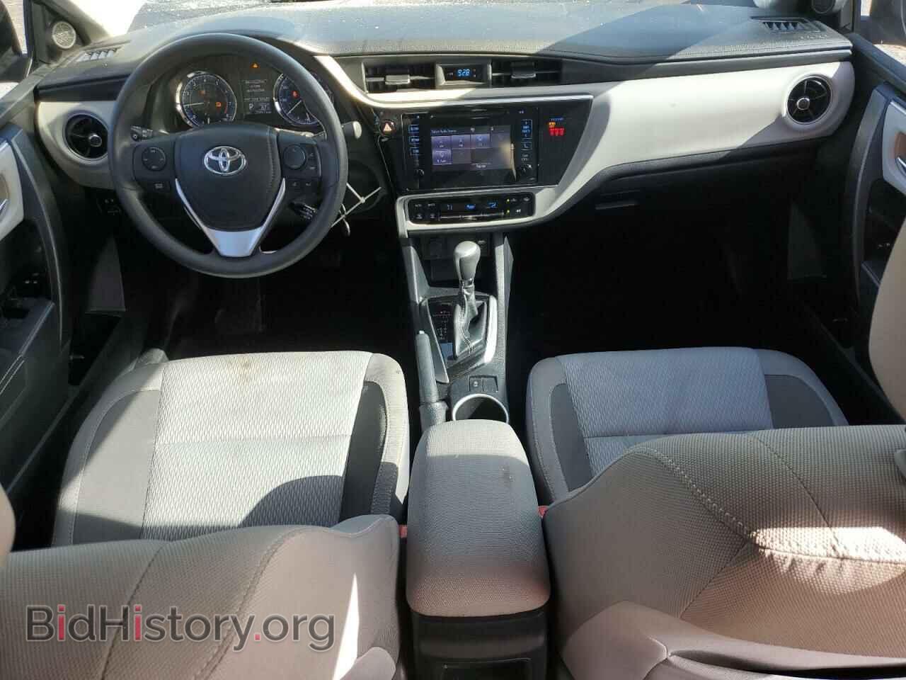 2019 TOYOTA COROLLA - VIN: 2T1BURHE3KC195375 - Фото 8