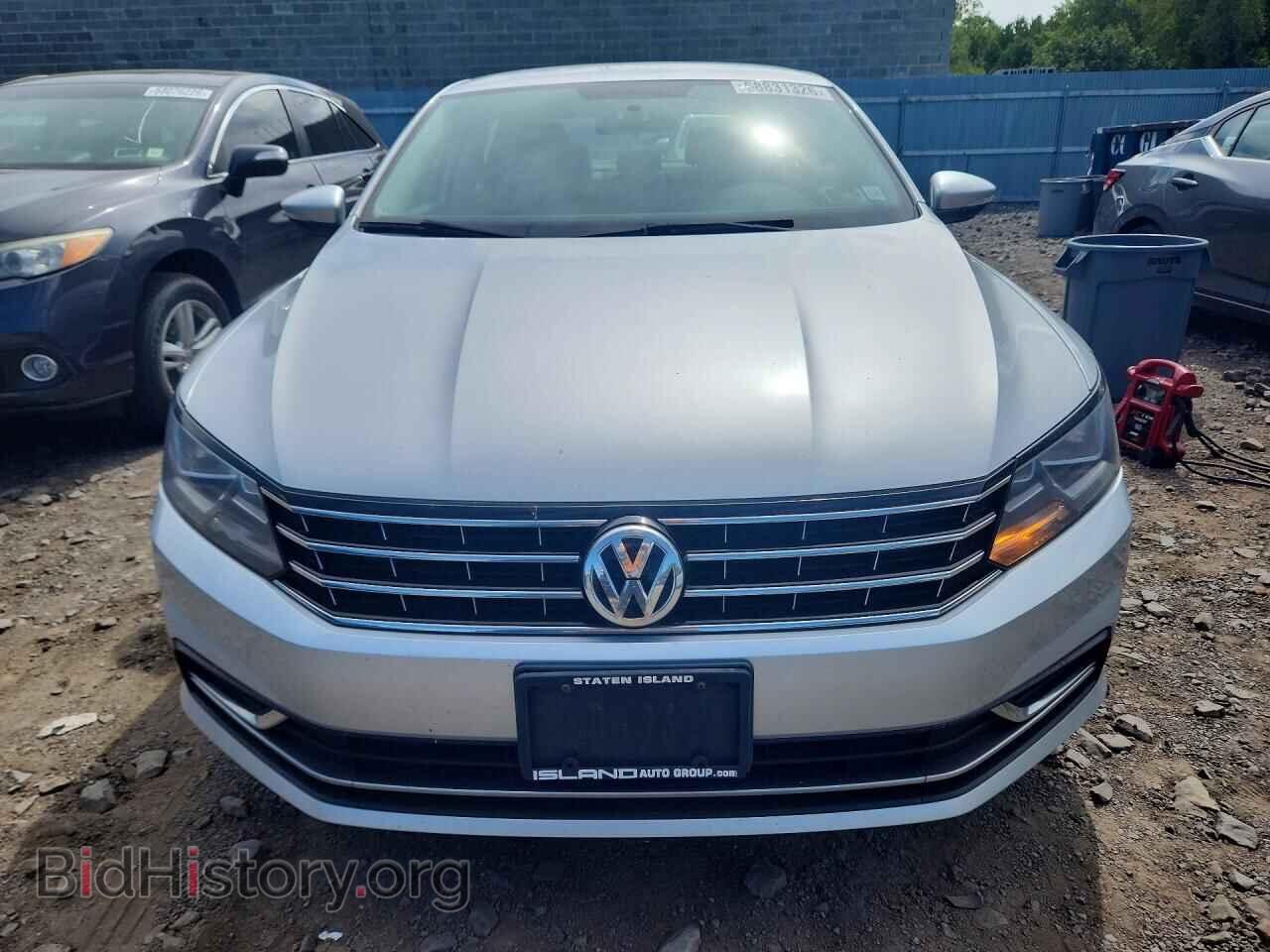 2017 VOLKSWAGEN PASSAT - VIN: 1VWAT7A32HC072709 - Photo 5