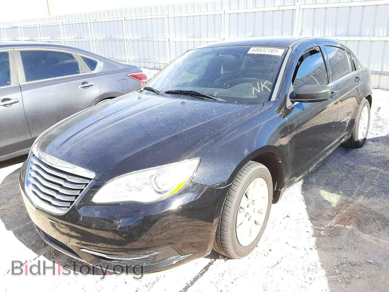 2012 CHRYSLER 200 - VIN: 1C3CCBAB0CN305879 - Фото 2