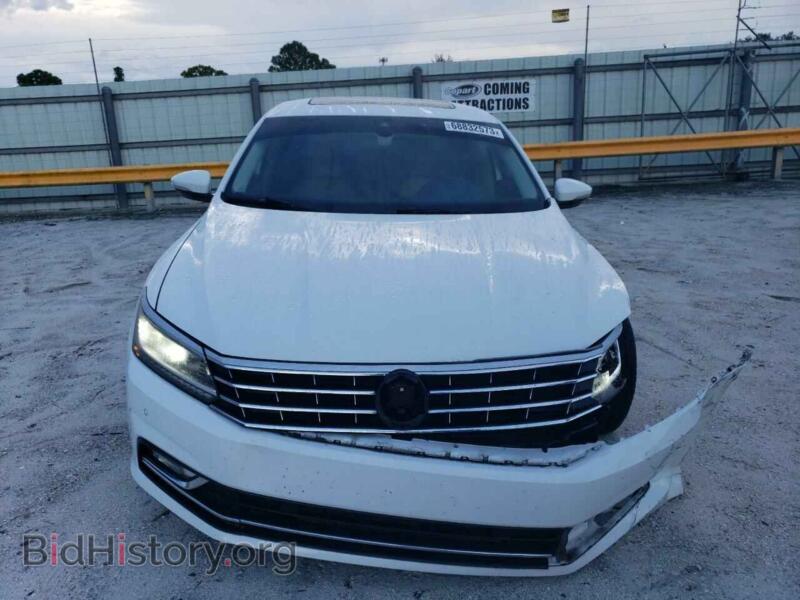 2017 Volkswagen PASSAT (VIN 1VWCT7A36HC054495) — фото 5 из 12