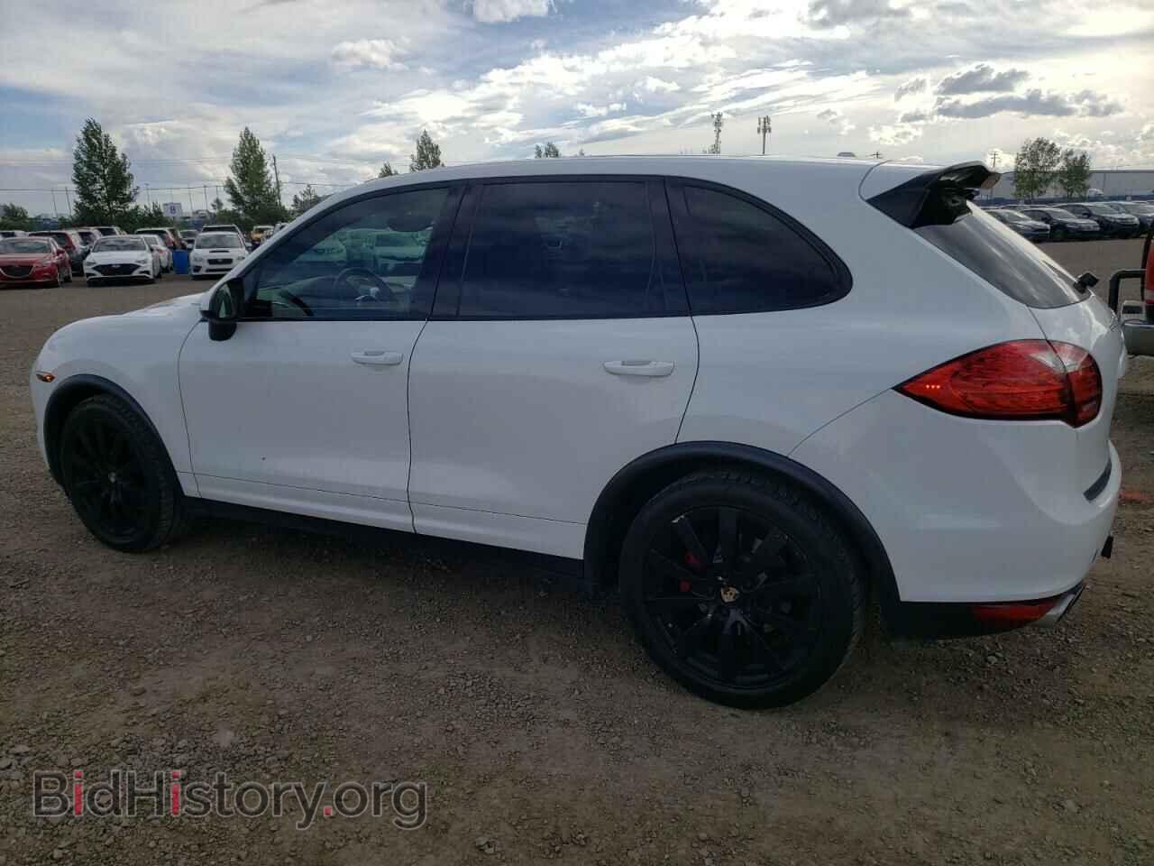2013 PORSCHE CAYENNE - VIN: WP1AB2A26DLA84810 - Фото 2