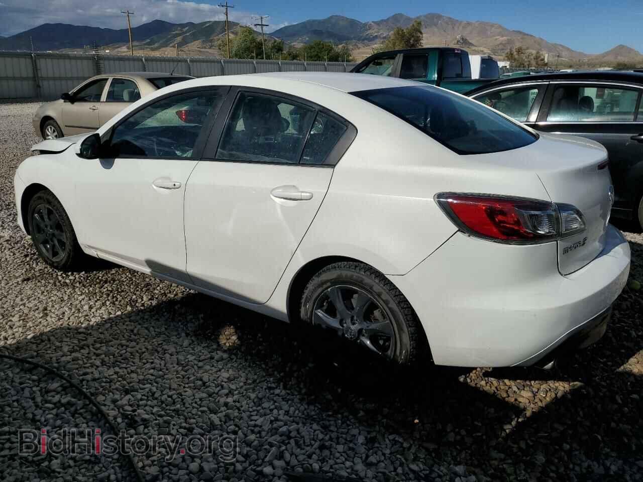 2011 MAZDA 3 - VIN: JM1BL1VF4B1441663 - Фото 2