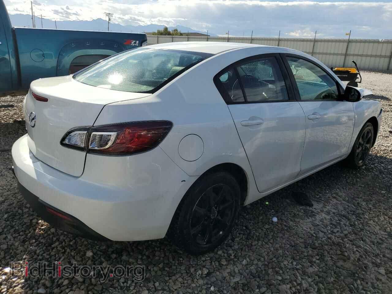2011 MAZDA 3 - VIN: JM1BL1VF4B1441663 - Фото 3