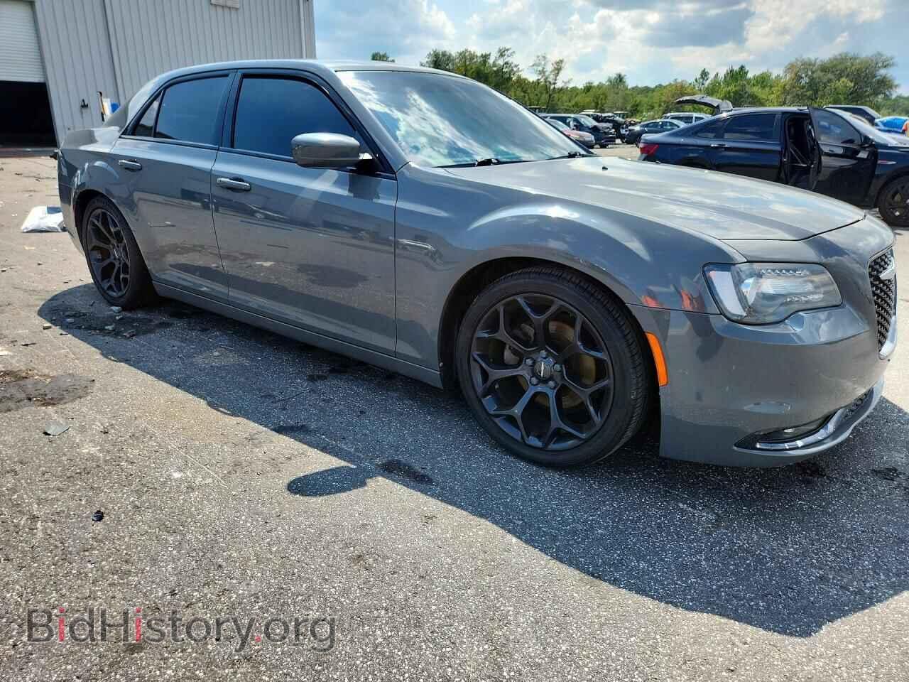 2019 CHRYSLER 300 - VIN: 2C3CCABG6KH679019 - Photo 4