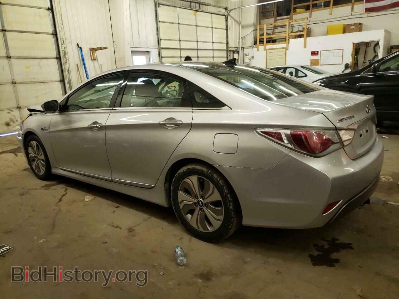 2014 HYUNDAI SONATA - VIN: KMHEC4A46EA108111 - Фото 2