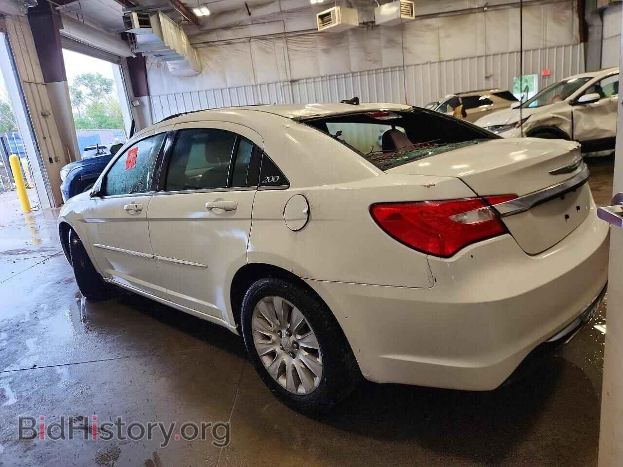 2012 CHRYSLER 200 - VIN: 1C3CCBAB8CN246628 - Фото 2