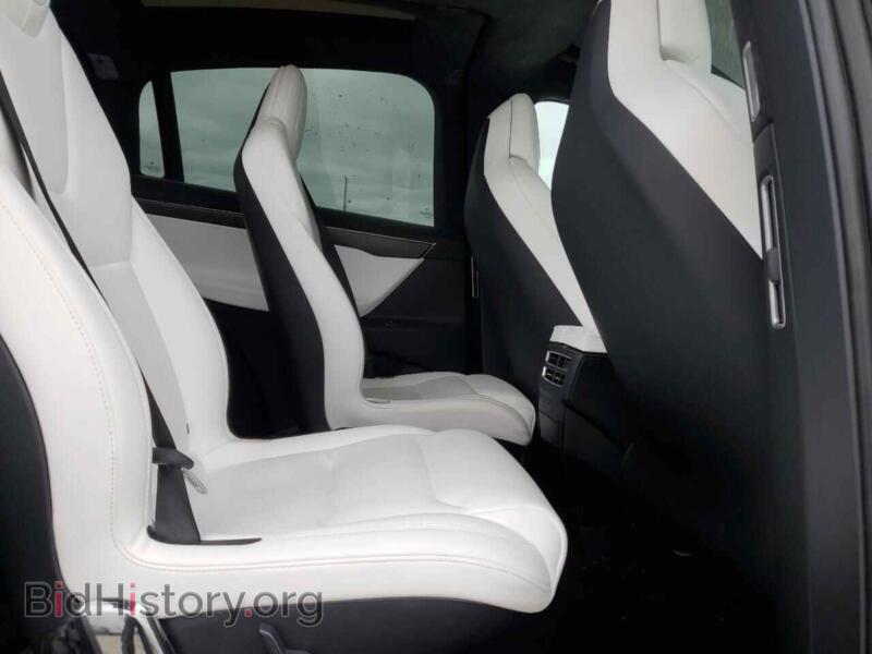 2017 Tesla MODEL X (VIN 5YJXCBE4XHF077341) — фото 10 из 12