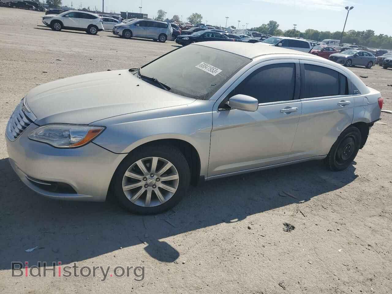 Photo 1C3BC1FB6BN539845 - CHRYSLER 200 2011