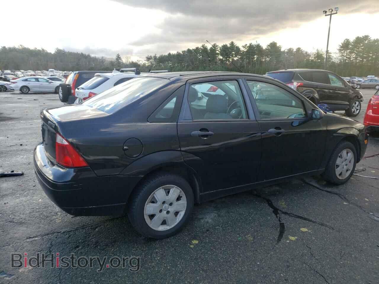 2007 FORD FOCUS - VIN: 1FAFP34NX7W261775 - Фото 3