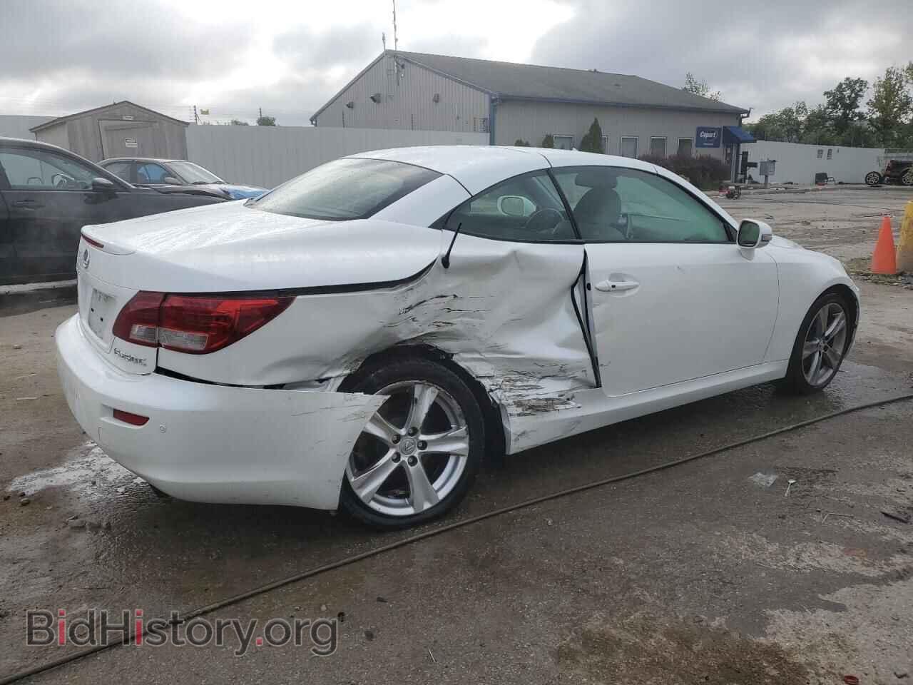 2011 LEXUS IS - VIN: JTHFF2C21B2517962 - Photo 3