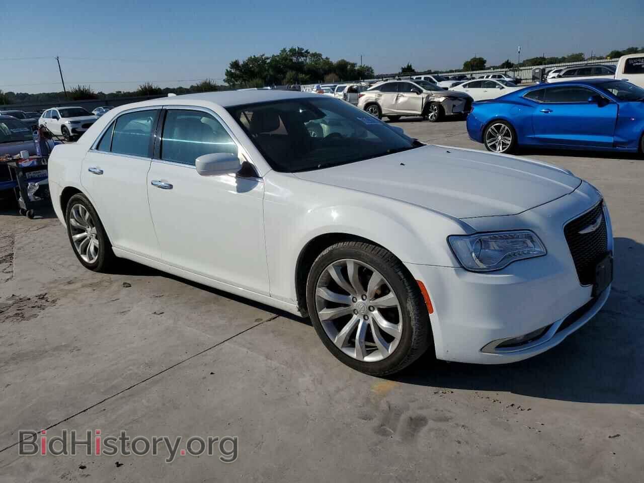 2019 CHRYSLER 300 - VIN: 2C3CCAEGXKH693498 - Фото 4