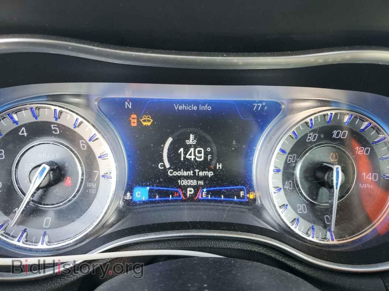 2019 CHRYSLER 300 - VIN: 2C3CCAEGXKH693498 - Фото 9