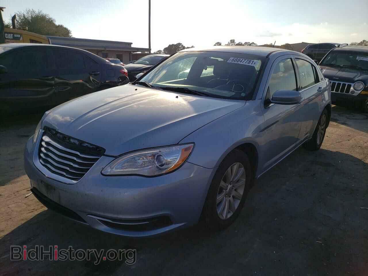 2012 CHRYSLER 200 - VIN: 1C3CCBBB2CN180575 - Фото 2