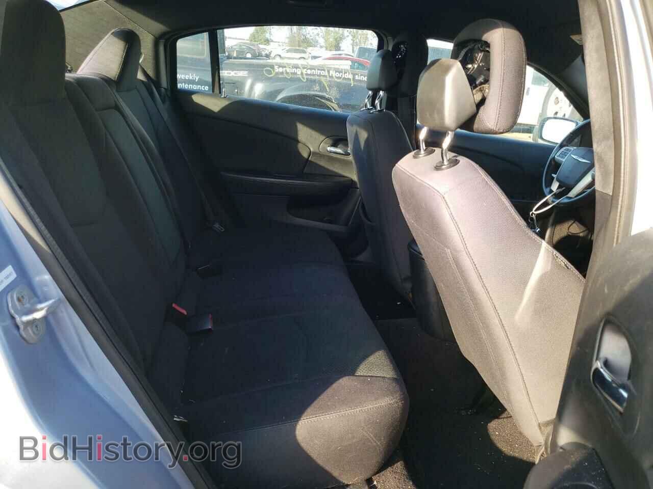 2012 CHRYSLER 200 - VIN: 1C3CCBBB2CN180575 - Фото 6