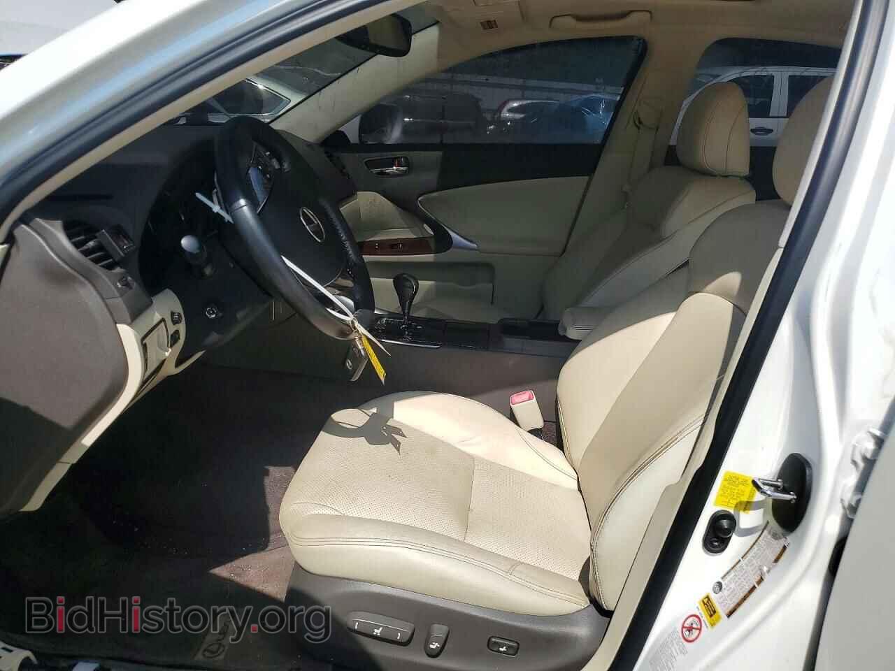 2011 LEXUS IS - VIN: JTHCF5C20B2035309 - Photo 7