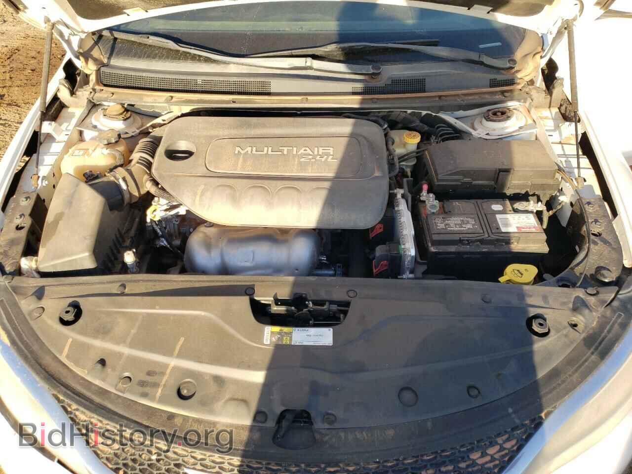 2015 CHRYSLER 200 - VIN: 1C3CCCAB2FN648347 - Фото 11