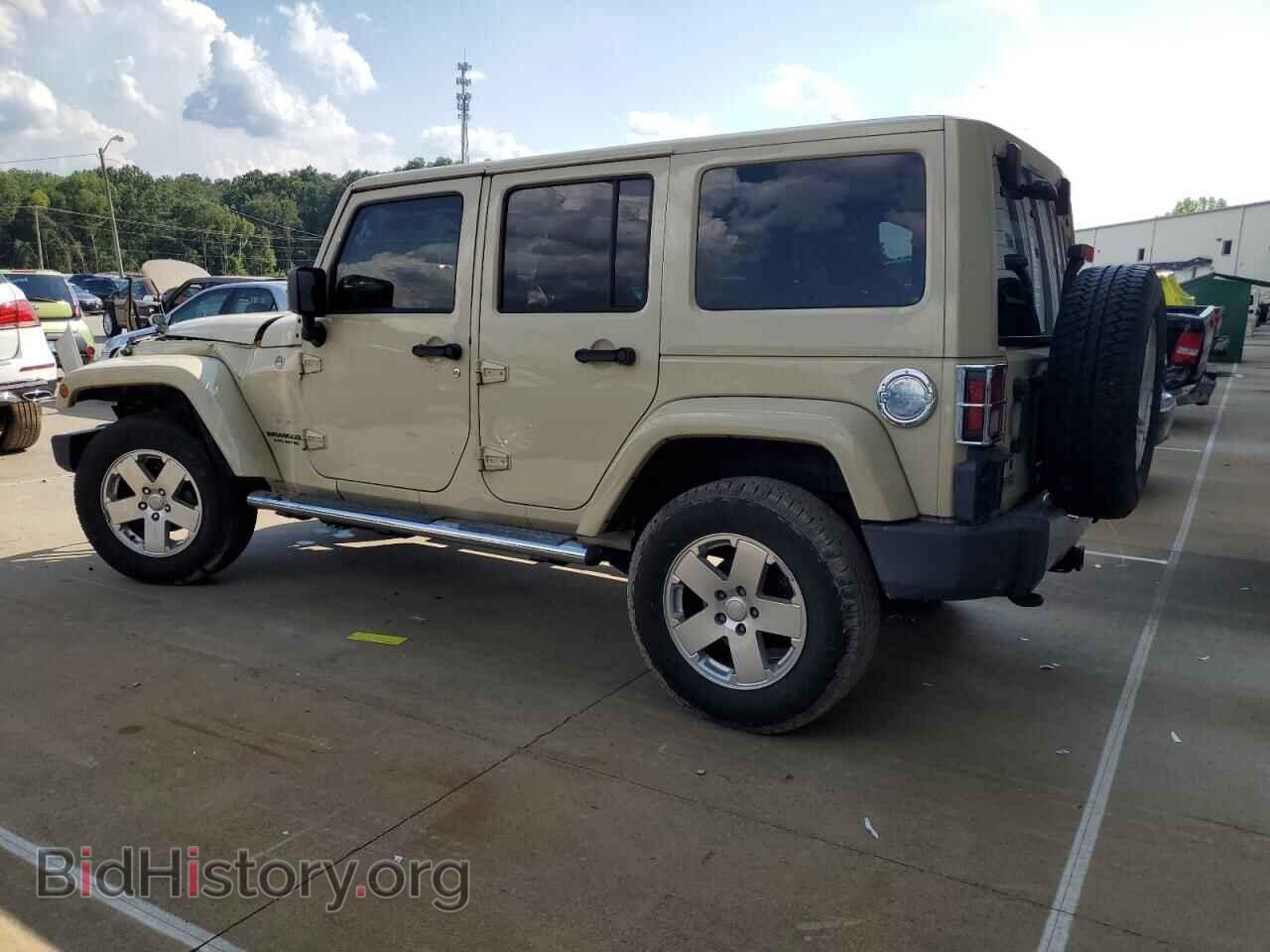 2011 JEEP WRANGLER - VIN: 1J4BA5H19BL572017 - Фото 2
