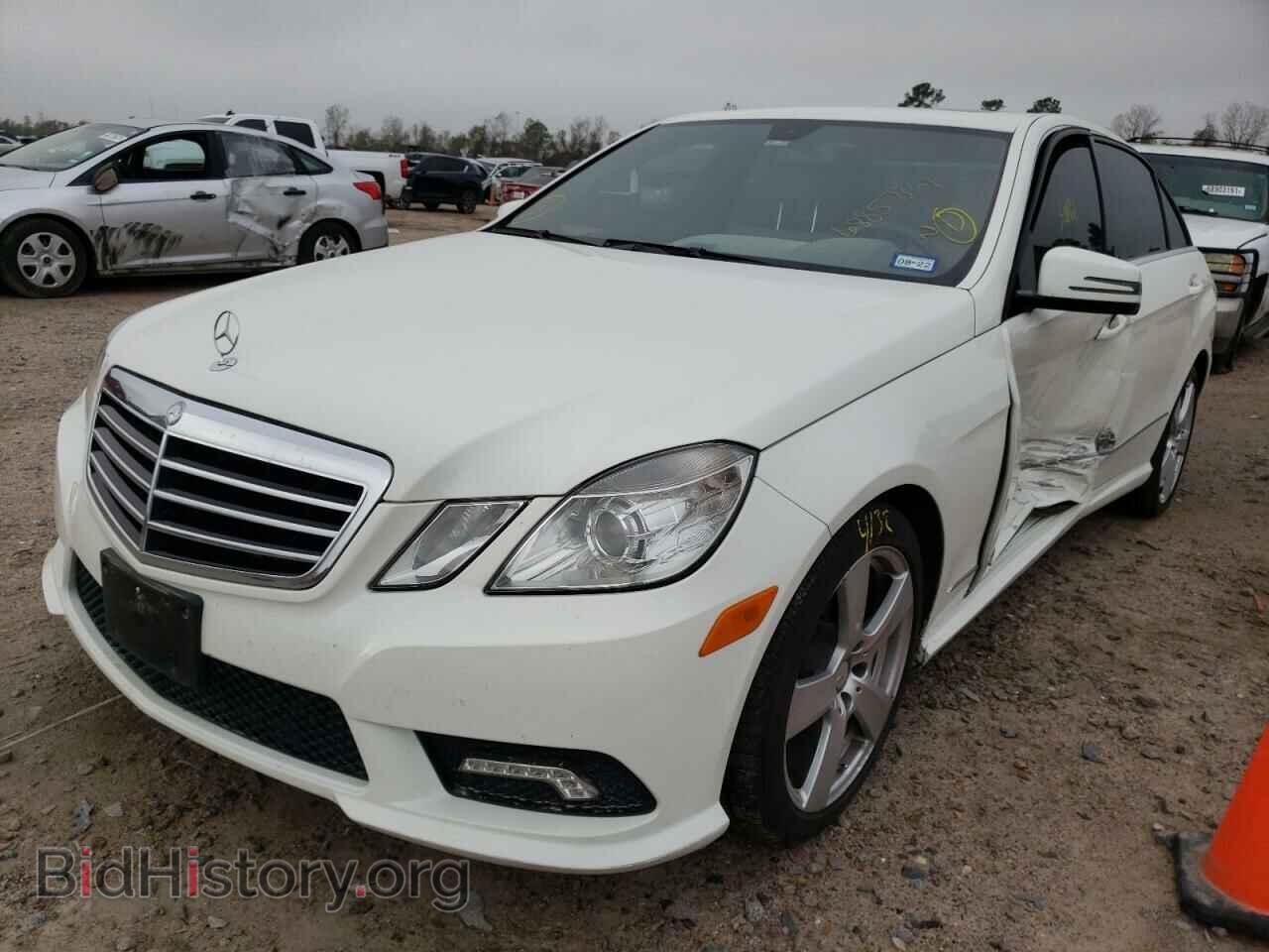 2011 MERCEDES-BENZ E-CLASS - VIN: WDDHF5GB5BA273640 - Фото 2