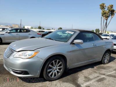 2013 Chrysler 200 Touring, silver — VIN 1C3BCBEB4DN606386, Copart