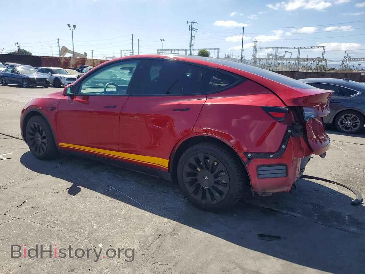 2021 TESLA MODEL Y - VIN: 5YJYGDEE0MF096522 - Фото 2