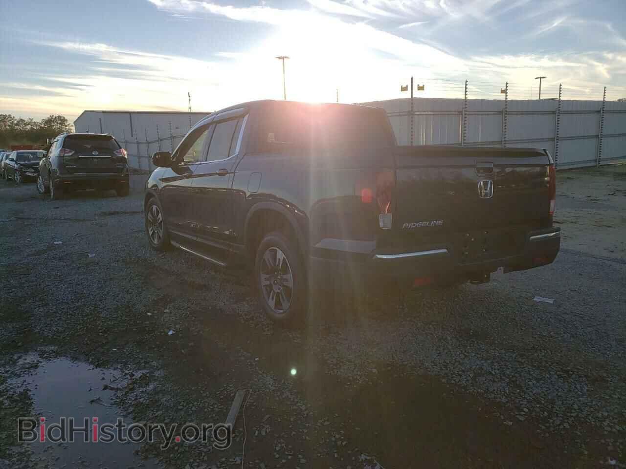 2017 HONDA RIDGELINE - VIN: 5FPYK2F63HB007095 - Фото 2