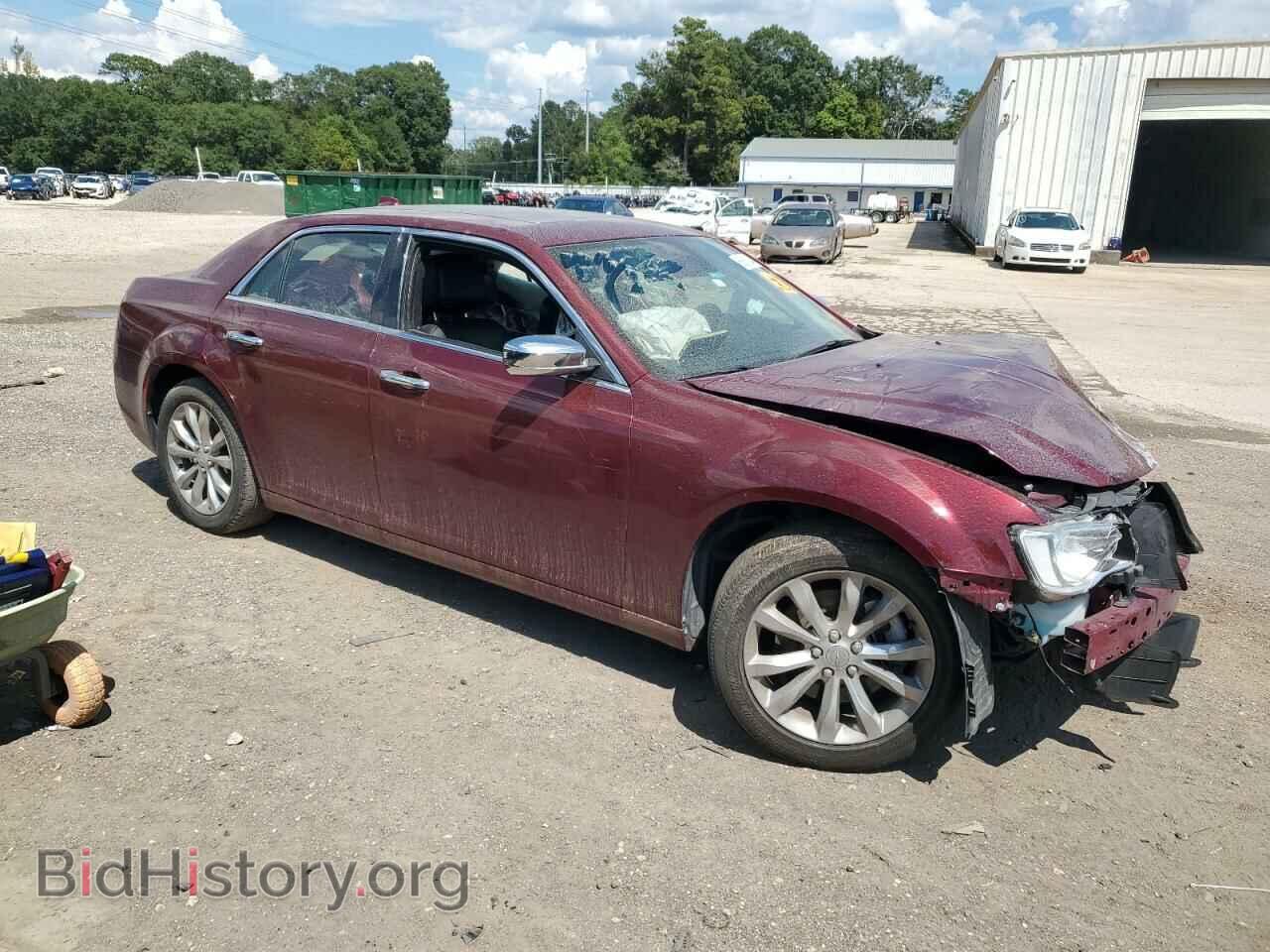 2019 CHRYSLER 300 - VIN: 2C3CCAKG2KH569858 - Фото 4