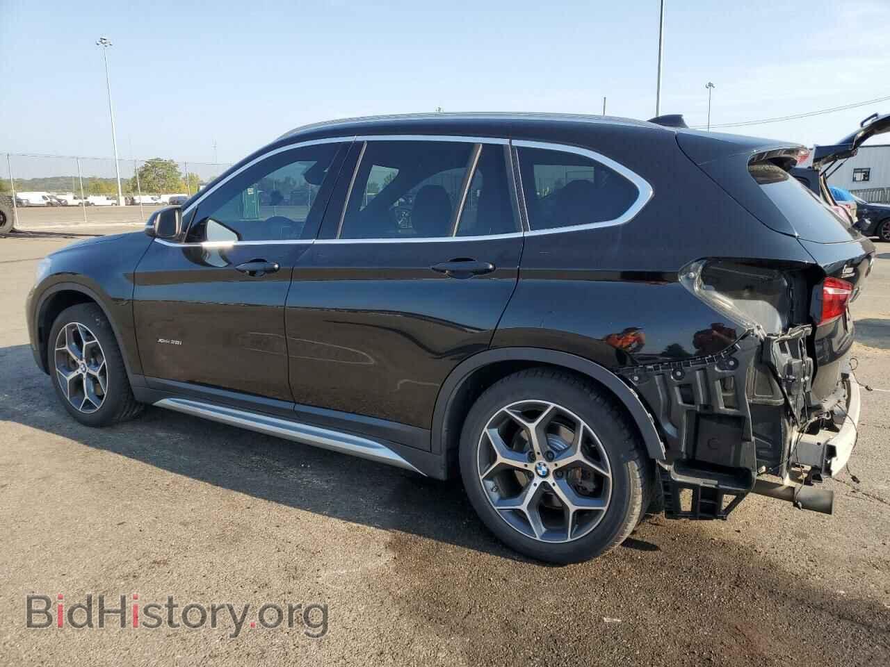 2016 BMW X1 - VIN: WBXHT3C35GP887147 - Фото 2