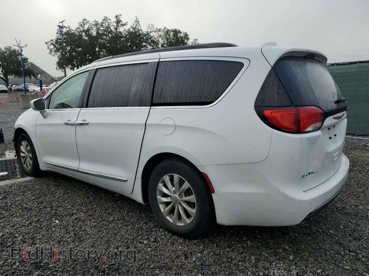2017 CHRYSLER PACIFICA - VIN: 2C4RC1BG0HR809434 - Photo 2