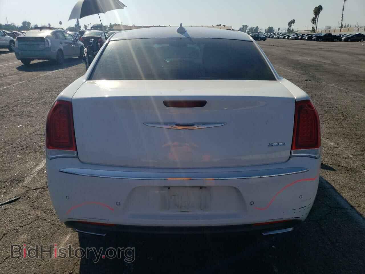 2015 CHRYSLER 300 - VIN: 2C3CCAAG6FH780939 - Фото 6