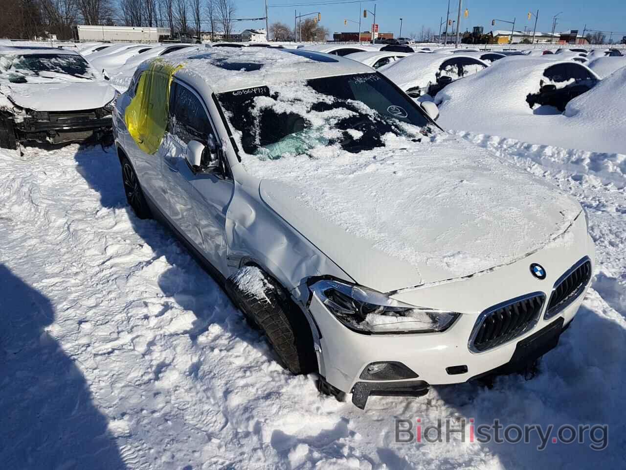 Фотография WBXYJ5C31JEF69369 - BMW X2 2018