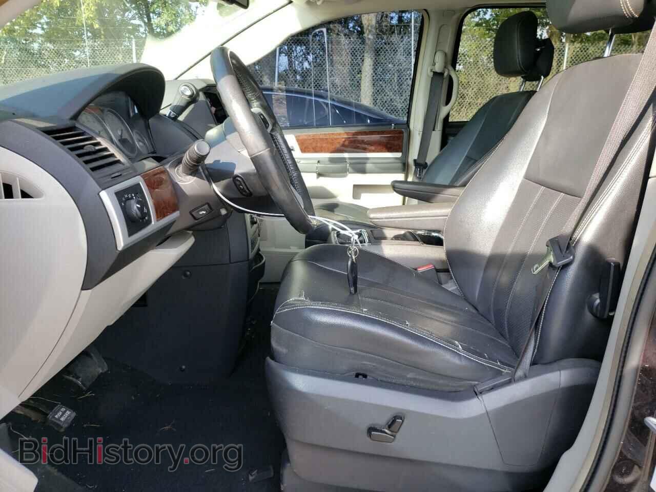 2010 CHRYSLER MINIVAN - VIN: 2A4RR8DX2AR366594 - Фото 7