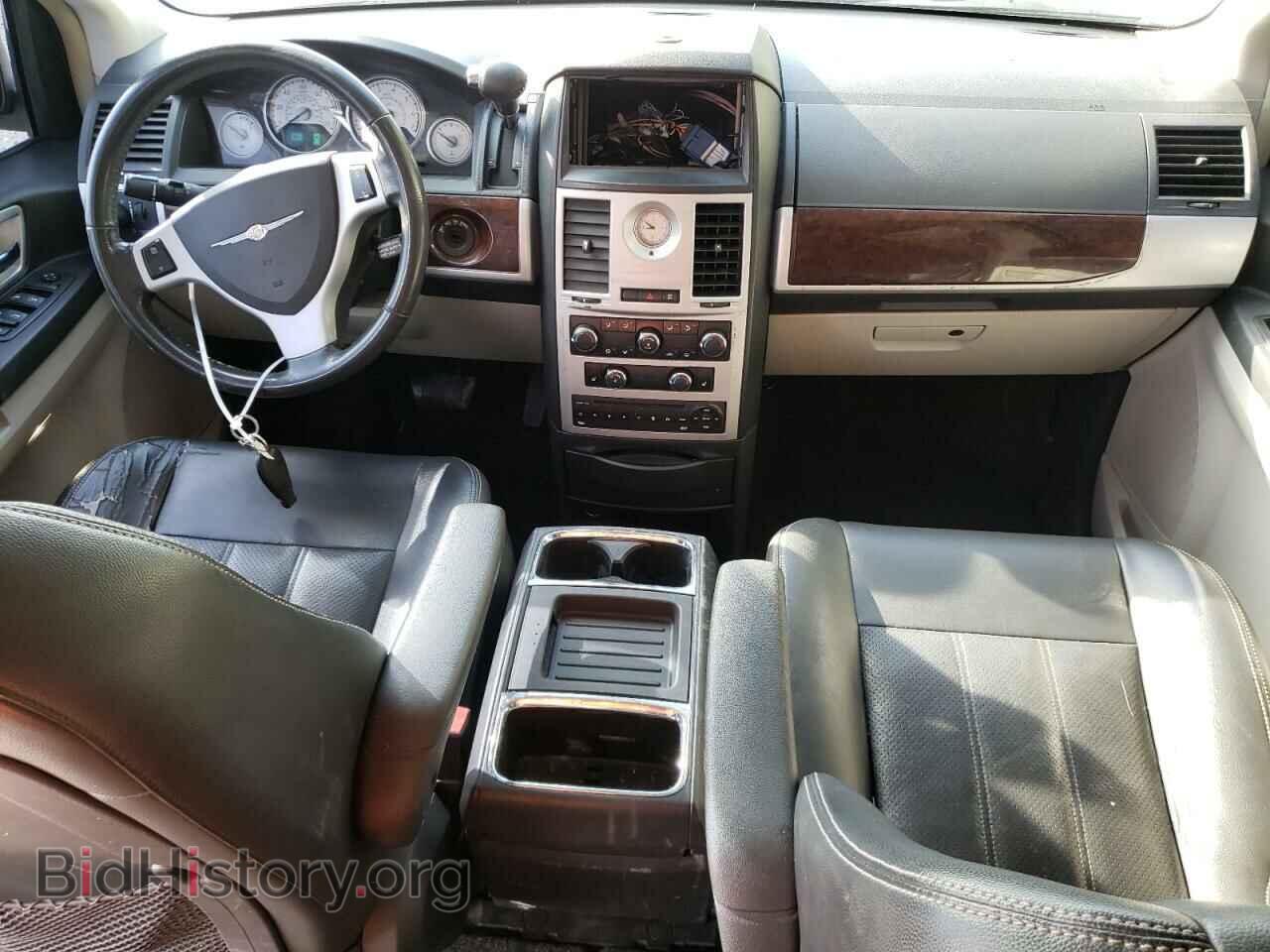 2010 CHRYSLER MINIVAN - VIN: 2A4RR8DX2AR366594 - Фото 8