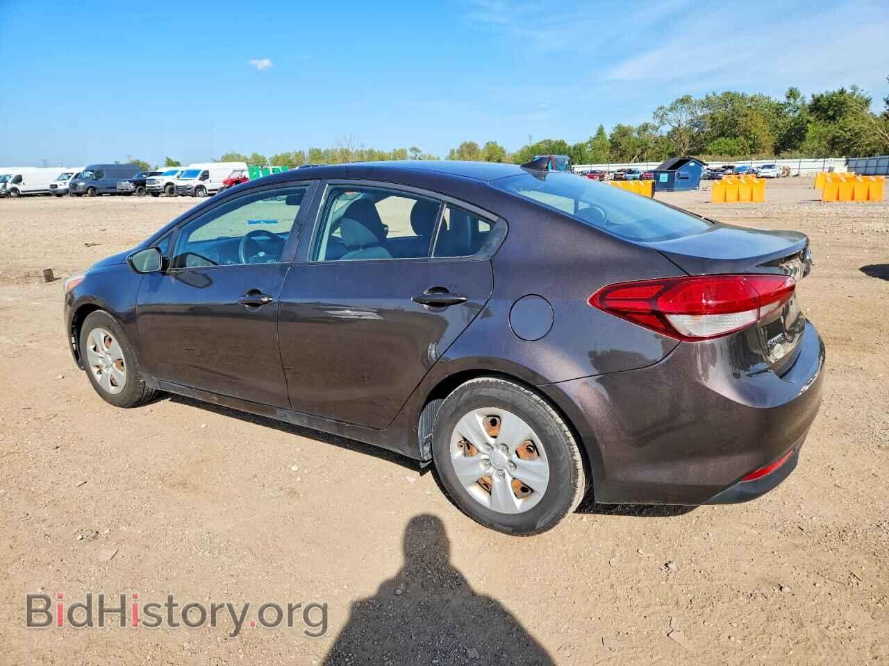 2017 KIA FORTE - VIN: 3KPFK4A77HE046645 - Фото 2