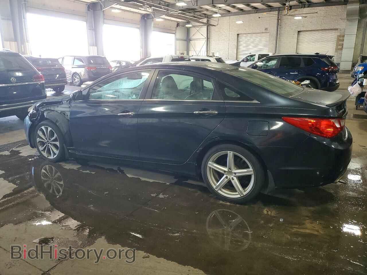 2013 HYUNDAI SONATA - VIN: 5NPEC4AB2DH637355 - Фото 2