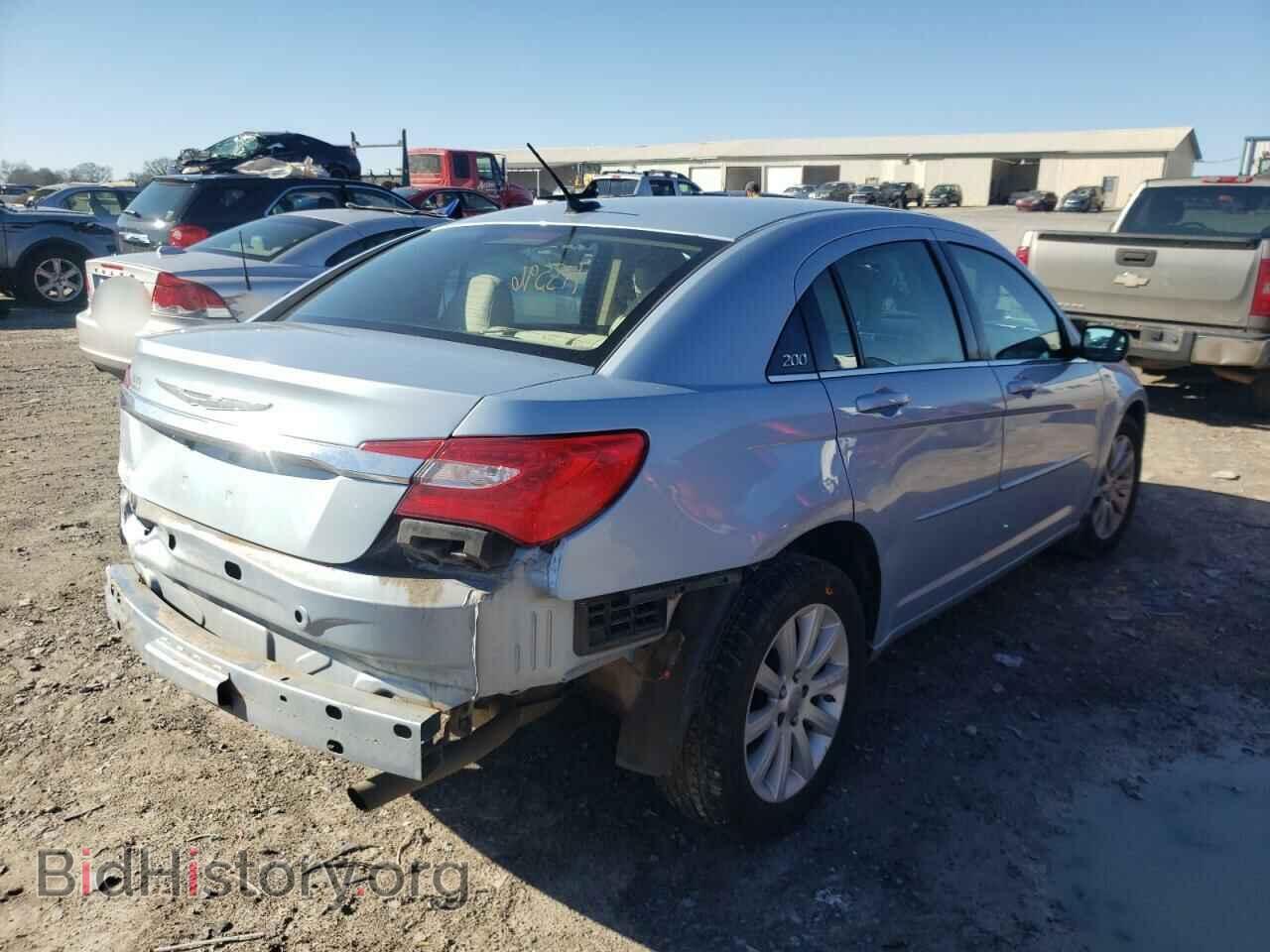 2013 CHRYSLER 200 - VIN: 1C3CCBBB1DN608556 - Фото 4