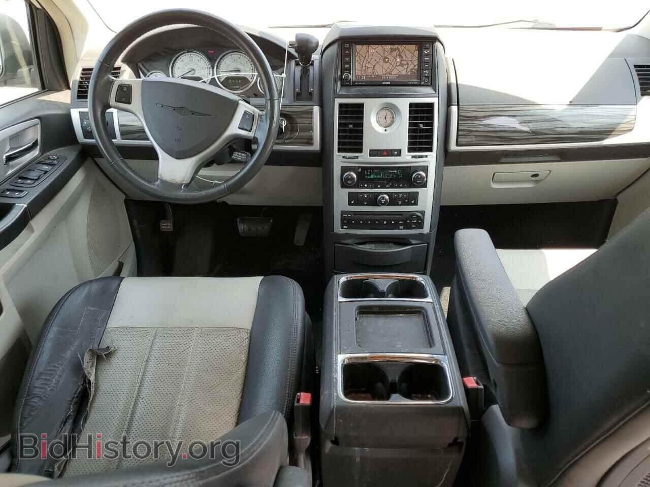 2010 CHRYSLER MINIVAN - VIN: 2A4RR8D15AR395129 - Фото 8