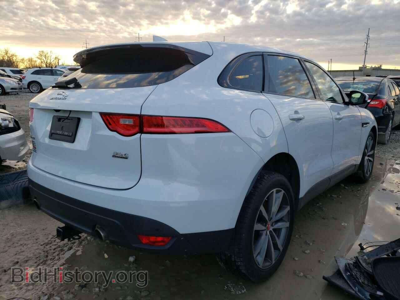 2017 JAGUAR F-PACE - VIN: SADCK2BV9HA057089 - Фото 4