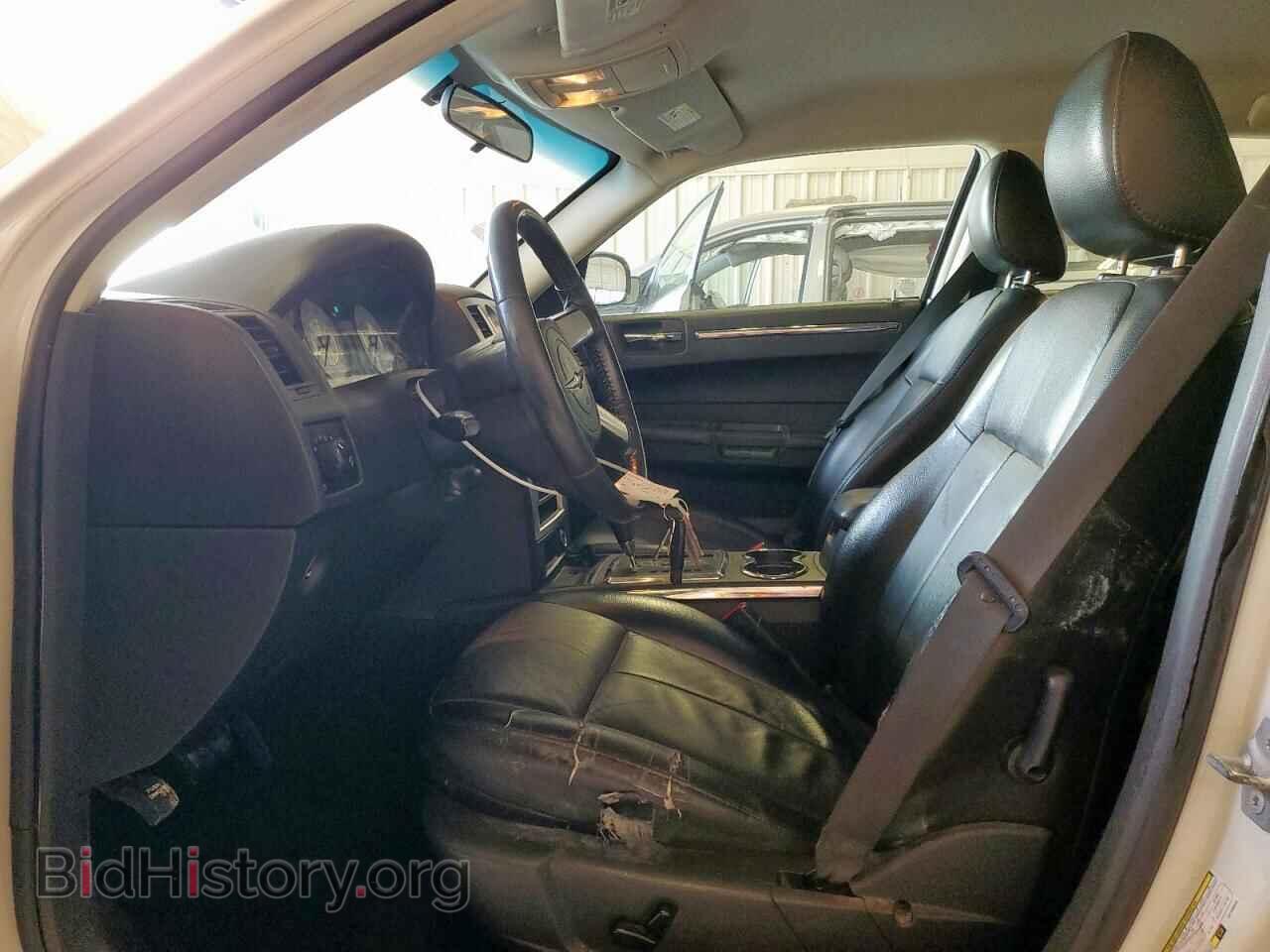 2010 CHRYSLER 300 - VIN: 2C3CA5CVXAH138838 - Фото 7