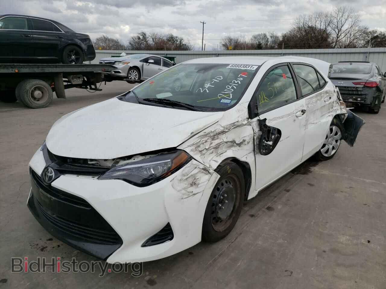 2017 TOYOTA COROLLA - VIN: 5YFBURHE0HP693641 - Фото 2
