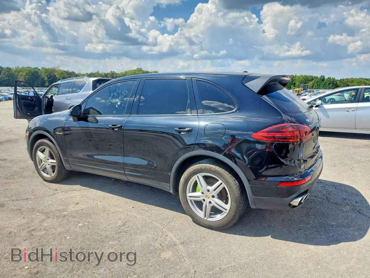 2016 PORSCHE CAYENNE - VIN: WP1AE2A22GLA64470 - Фото 2
