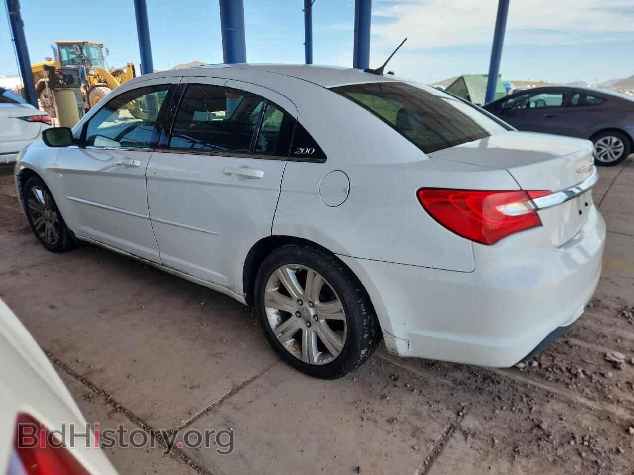 2014 CHRYSLER 200 - VIN: 1C3CCBBB6EN214200 - Photo 2