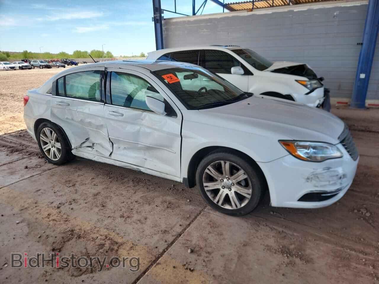 2014 CHRYSLER 200 - VIN: 1C3CCBBB6EN214200 - Photo 4