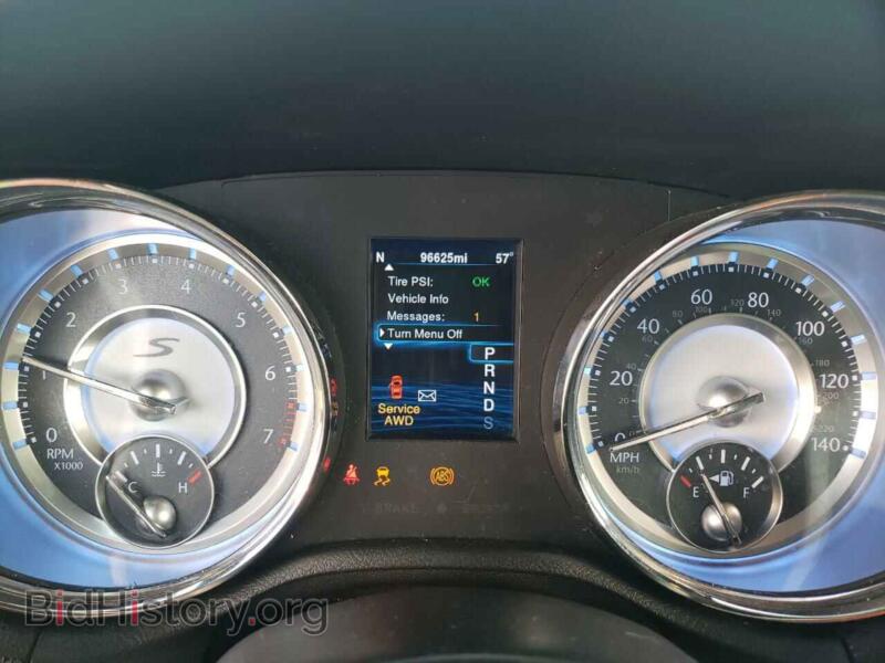 2014 Chrysler 300 (VIN 2C3CCAGG5EH331371) — фото 9 из 12