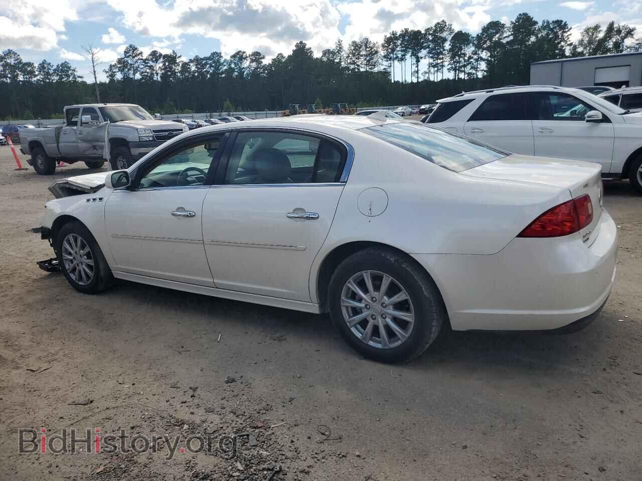 2011 BUICK LUCERNE - VIN: 1G4HJ5EM1BU119708 - Photo 2