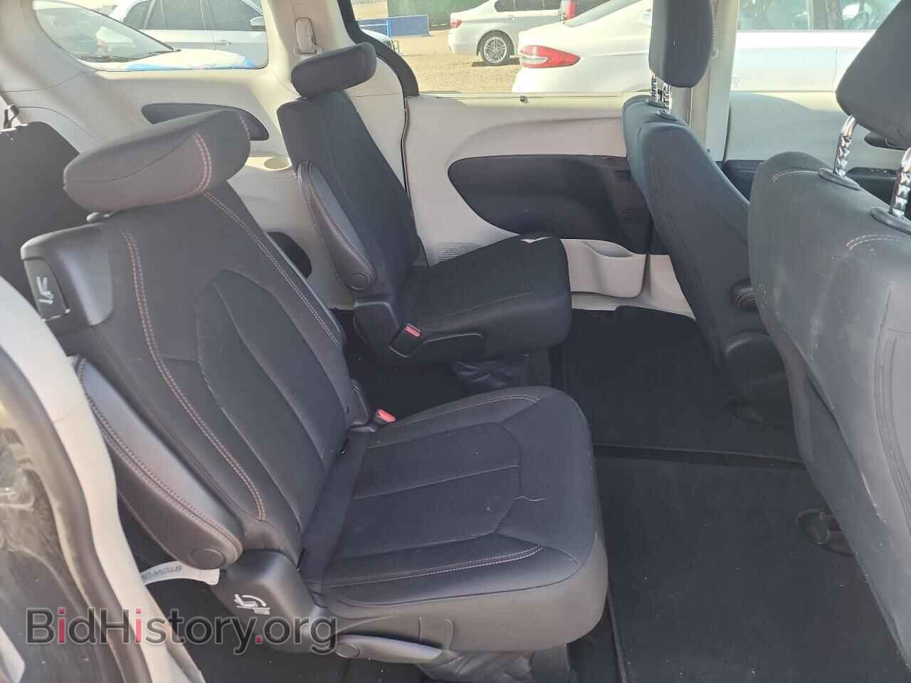 2018 CHRYSLER PACIFICA - VIN: 2C4RC1FG2JR123394 - Фото 11